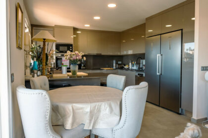 7e08091ada4d9040791396bc92c00932 - 7