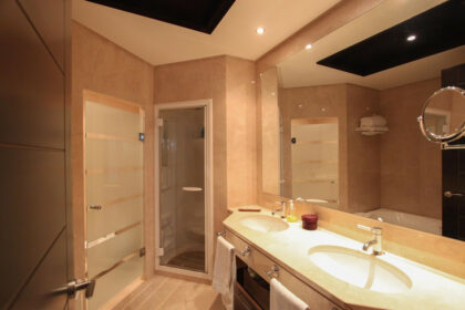 7e53b1384e597890fb4b5e698c680d69 - 12