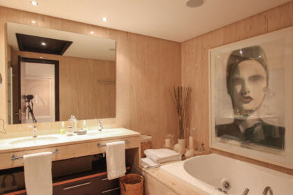 7e53b1384e597890fb4b5e698c680d69 - 20