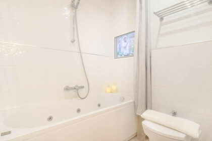 7e7180672431e68d24b5804ca667ab4e - 17