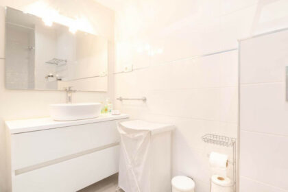 7e7180672431e68d24b5804ca667ab4e - 25