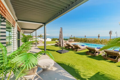 7f54e669f94dc78289d0ff57462e5482 - 43