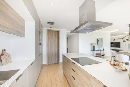 7f8b8dd992f037b953d41bdde3673b64 - 12