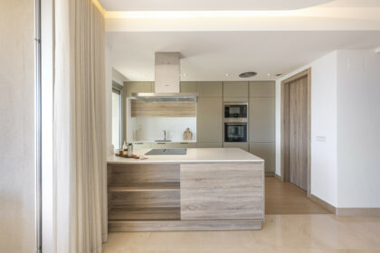 7f8b8dd992f037b953d41bdde3673b64 - 13