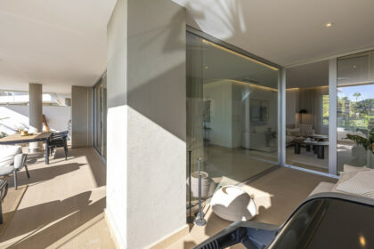 7f8b8dd992f037b953d41bdde3673b64 - 16