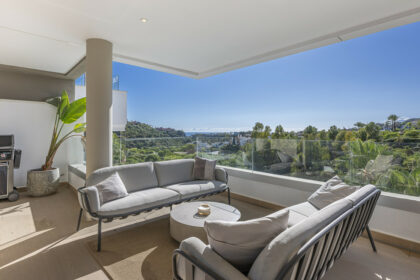 7f8b8dd992f037b953d41bdde3673b64 - 23