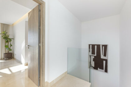 7f8b8dd992f037b953d41bdde3673b64 - 25