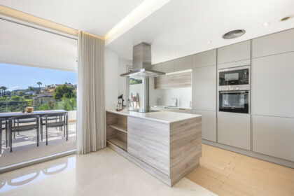 7f8b8dd992f037b953d41bdde3673b64 - 4