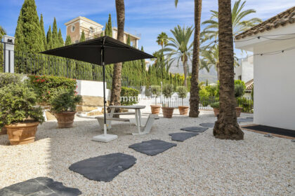 8108e9671f8ff5d3699f0d69970ba7ad - 11