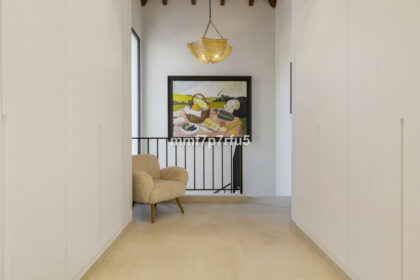 8108e9671f8ff5d3699f0d69970ba7ad - 21