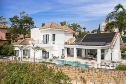 8108e9671f8ff5d3699f0d69970ba7ad - 37