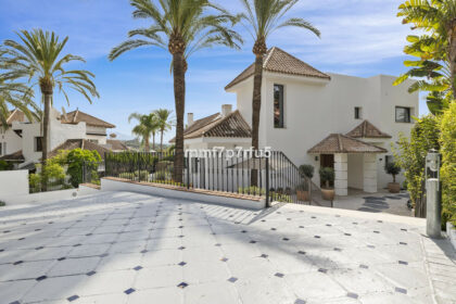 8108e9671f8ff5d3699f0d69970ba7ad - 9