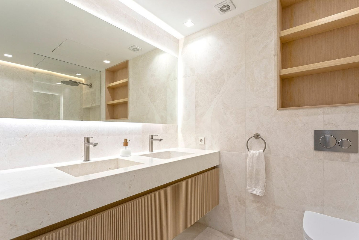 81701d66b355b53e3c8d7e464c93ac2e - 9