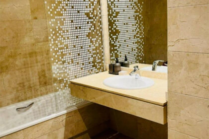 81b457ab061a231d6bf52e6bd8f6cfe6 - 12