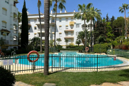 81b457ab061a231d6bf52e6bd8f6cfe6 - 14