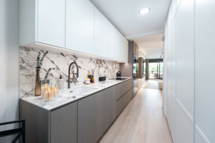 81d826a6377c6477e9d2a9be93f0773c - 11