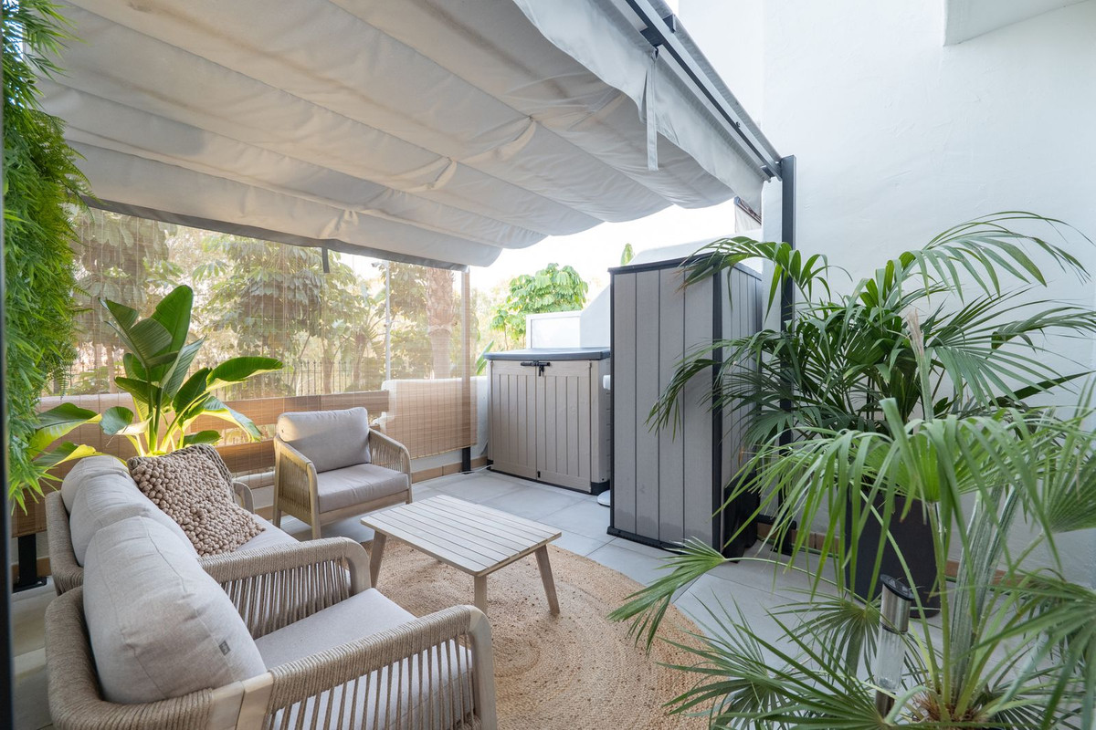 81d826a6377c6477e9d2a9be93f0773c - 16