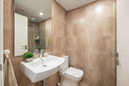 81d826a6377c6477e9d2a9be93f0773c - 19