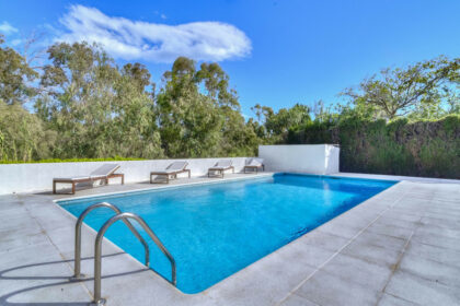 8287582bd145fe67ae17bd3ba94ccffb - 37