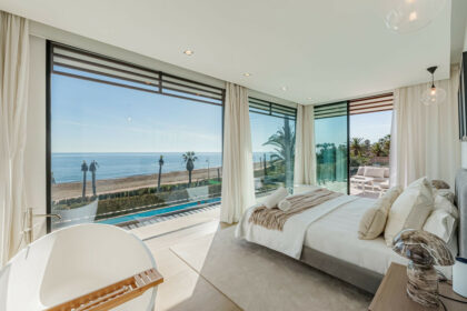 82b1f28a542e337fcb64c9975c453b79 - 18