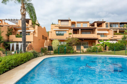 82e2d07483f6a8d3c90050cc5c1995e0 - 32