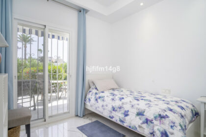 82eacf55f2ee0d1679ae8ad6930b22f9 - 12