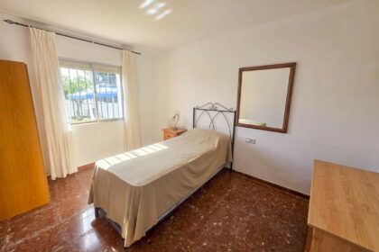 82f0081b785359266fdb77e8f0f0de2b - 12