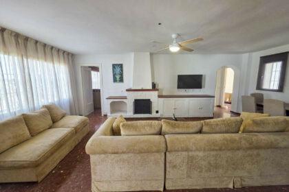 82f0081b785359266fdb77e8f0f0de2b - 33