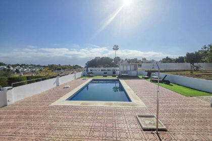 82f0081b785359266fdb77e8f0f0de2b - 62