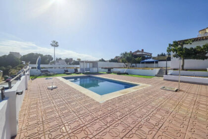 82f0081b785359266fdb77e8f0f0de2b - 63