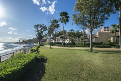 8342141d147e1ca0596cf8f3ec09a06e - 32