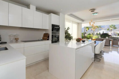 83599c752b463baf8cf04e2dac7145ae - 4