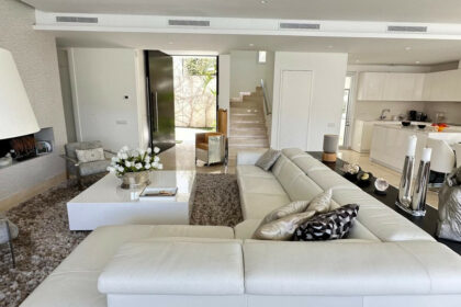 83599c752b463baf8cf04e2dac7145ae - 8