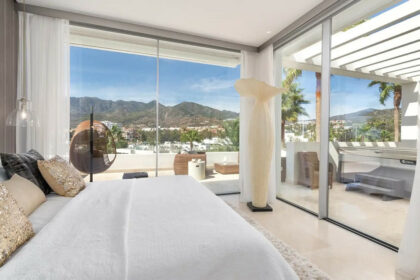 83599c752b463baf8cf04e2dac7145ae - 9