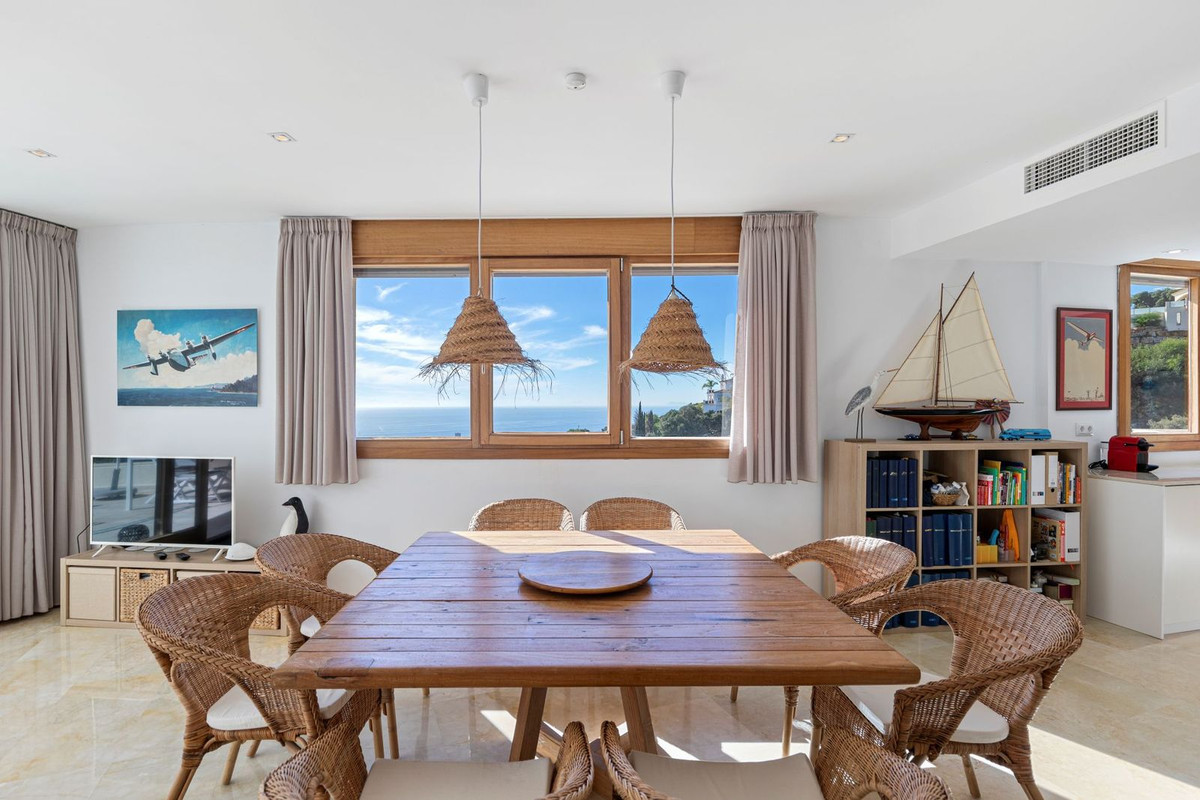 843df6b876a028d78e46248e809905d6 - 11