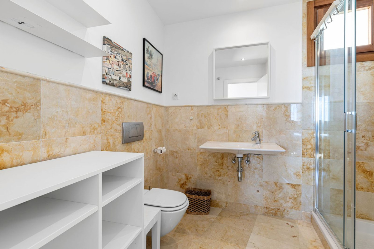 843df6b876a028d78e46248e809905d6 - 28