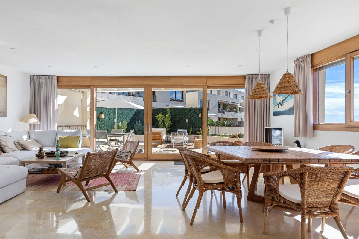 843df6b876a028d78e46248e809905d6 - 6