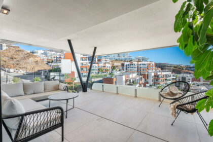 853ebb2014f7979eaa92523ea949b37e - 10