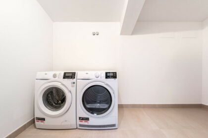 853ebb2014f7979eaa92523ea949b37e - 13