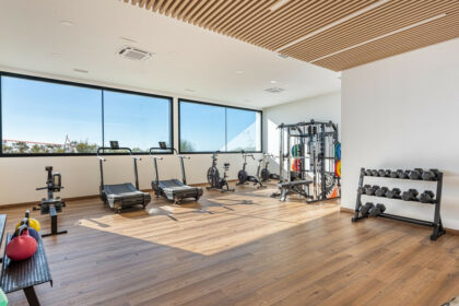 853ebb2014f7979eaa92523ea949b37e - 14