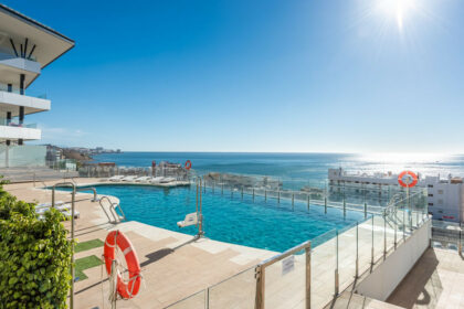 853ebb2014f7979eaa92523ea949b37e - 18