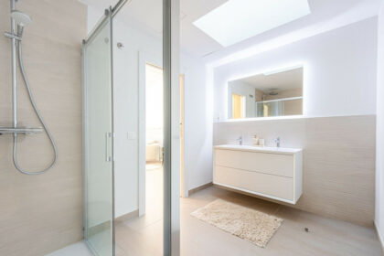 853ebb2014f7979eaa92523ea949b37e - 7