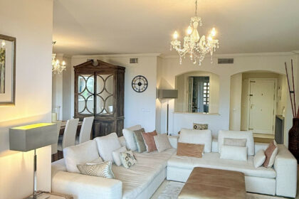 8554da7c065f5e99cb4786013b65abb4 - 17