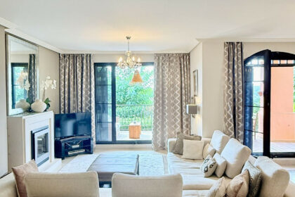 8554da7c065f5e99cb4786013b65abb4 - 23