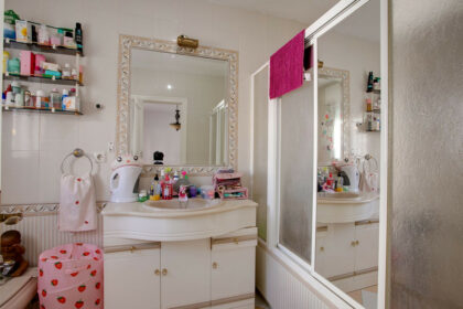 8563434e09d6239af25d7e694734309a - 4