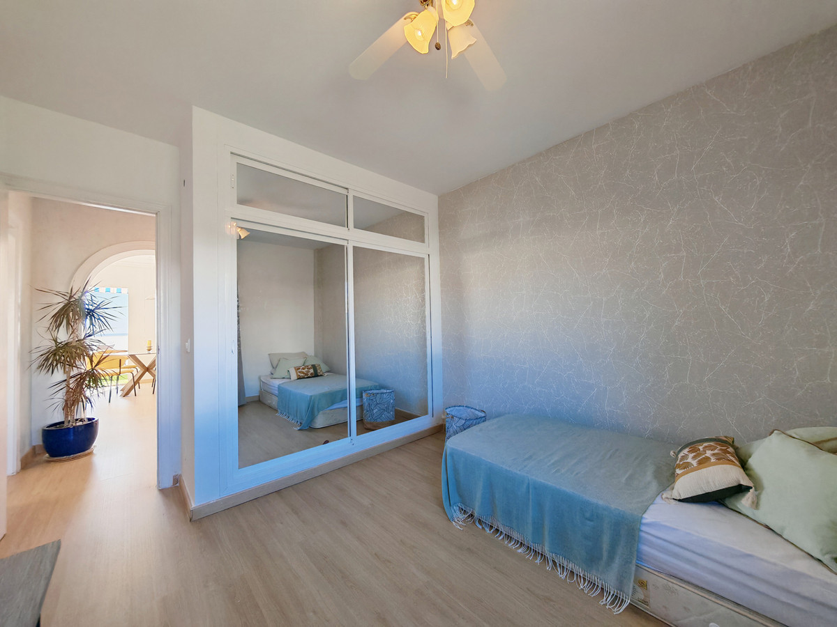 860daaace45dcfcf78caade09c99cbf4 - 13