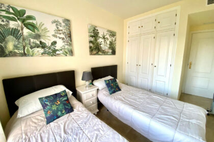 86a811df56f42644951d966a2c2ac125 - 15