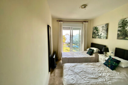 86a811df56f42644951d966a2c2ac125 - 16