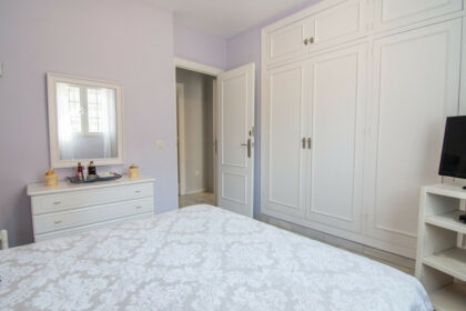 86c07e70764e4e3da2a6755d9e15e23e - 18