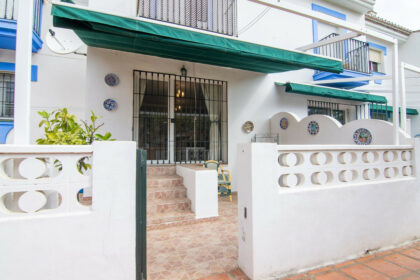 86c07e70764e4e3da2a6755d9e15e23e - 24